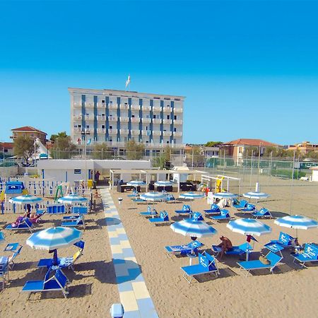 Hotel Mareblu Сенигаллия Экстерьер фото